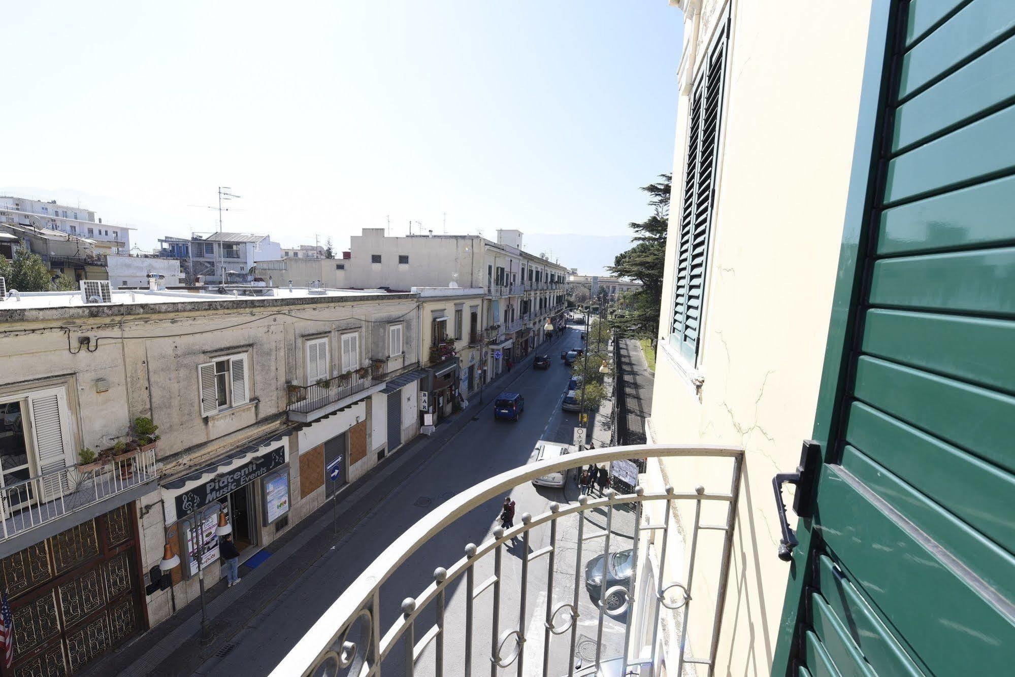 Evita House B&B Pompéi Extérieur photo