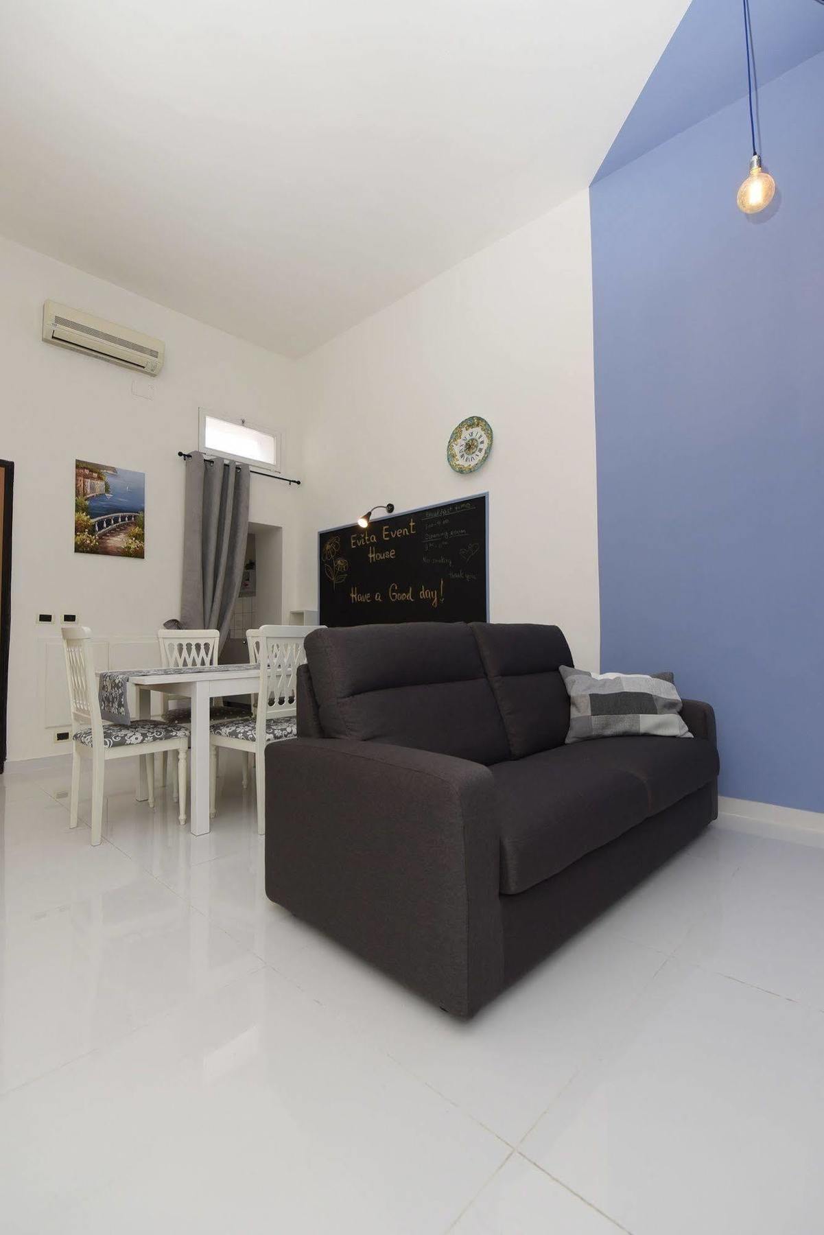 Evita House B&B Pompéi Extérieur photo