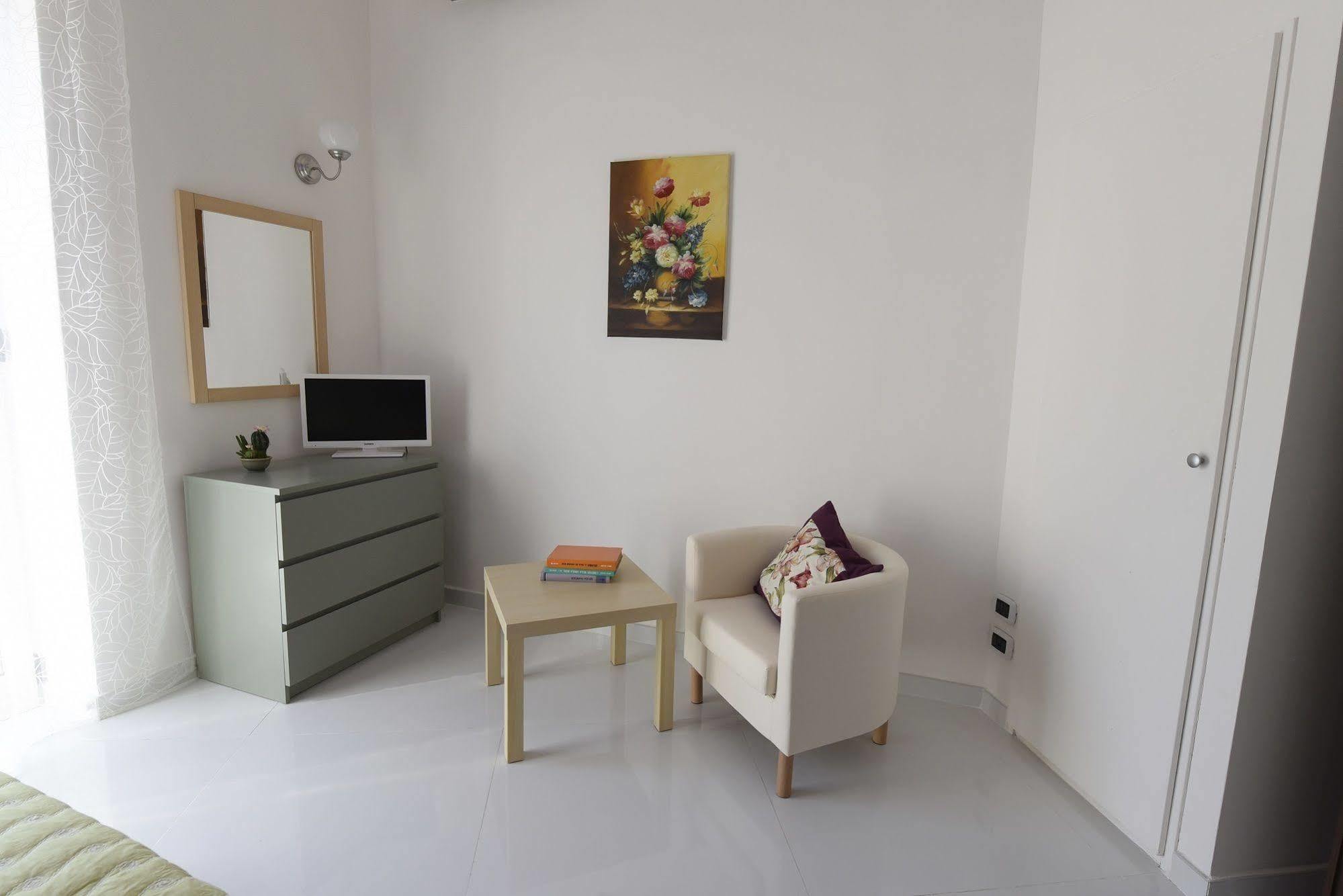 Evita House B&B Pompéi Extérieur photo