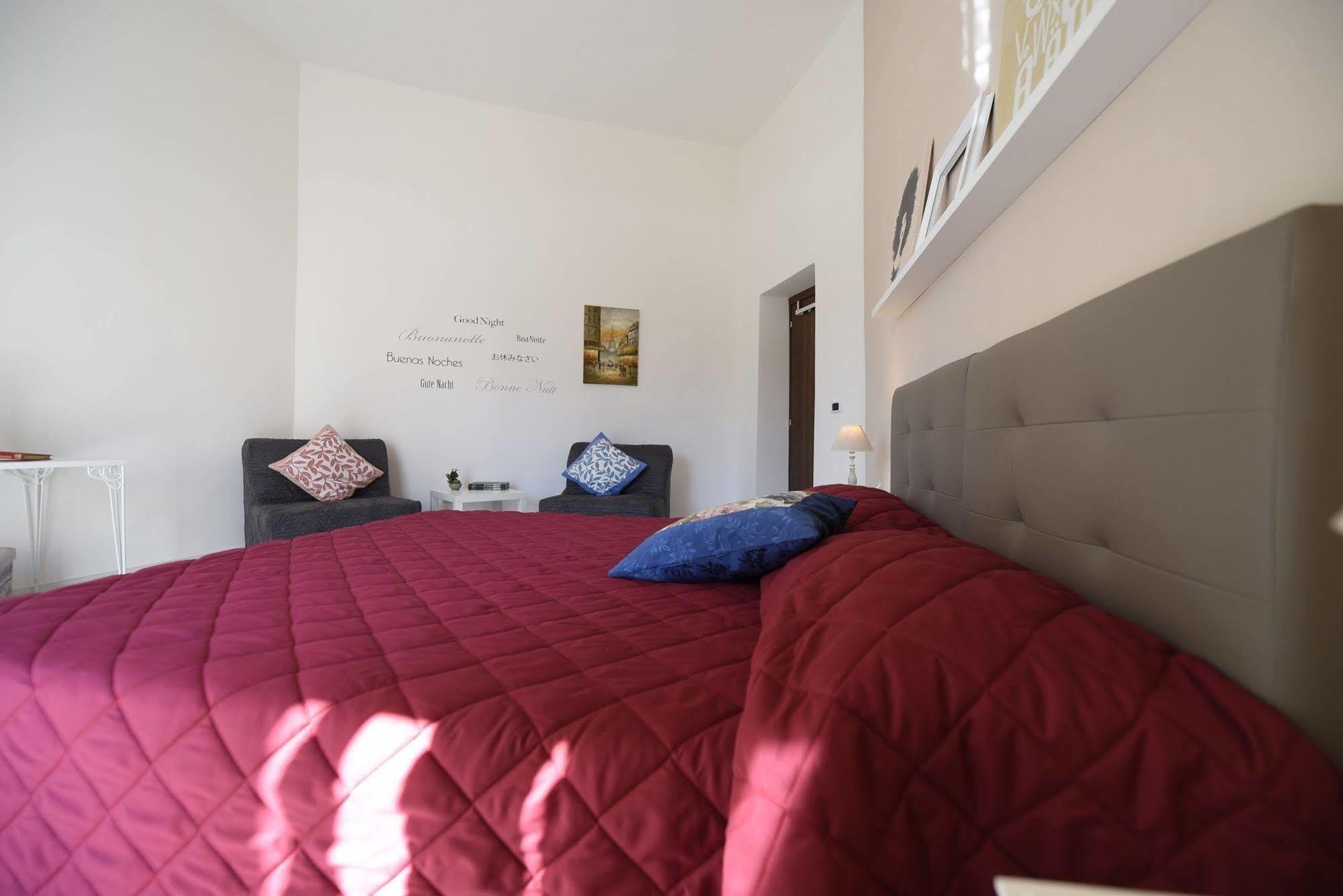 Evita House B&B Pompéi Extérieur photo